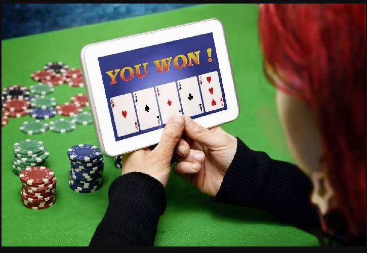 bermain poker