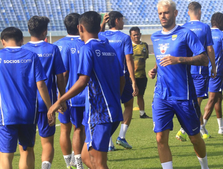  Persib Vs Persis