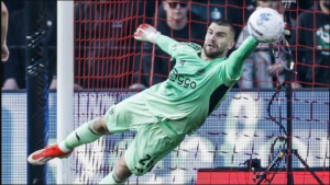 Peluang Ajax Gaet Kiper Barcelona Menipis, Posisi Maarten Paes Masih Aman